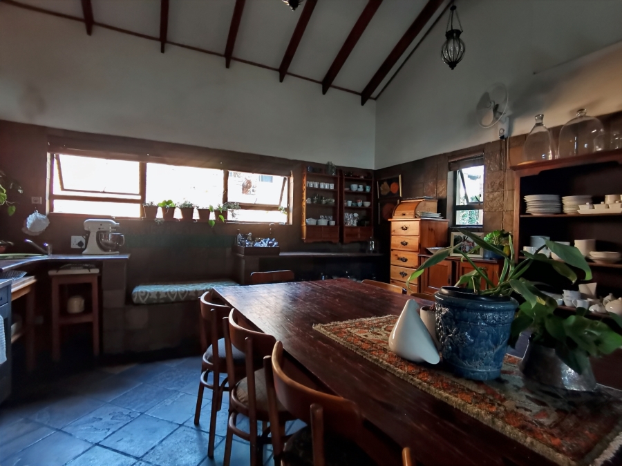 6 Bedroom Property for Sale in Cashan North West